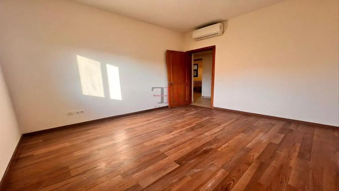 Luxury Apartment for Rent in Prime Location