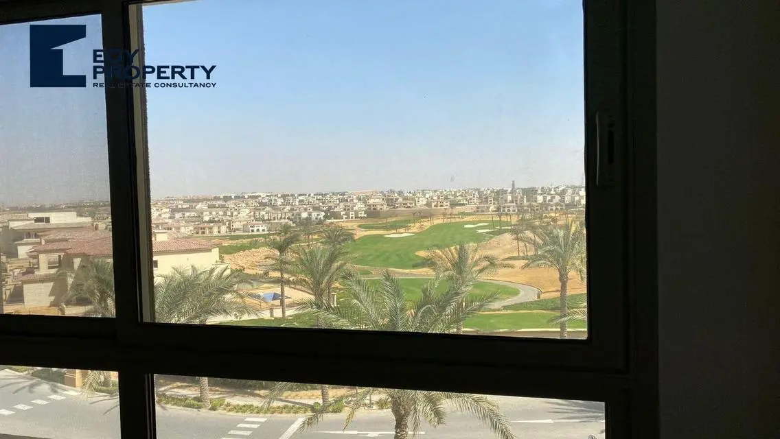 شقة فاخرة للبيع في Uptown Cairo