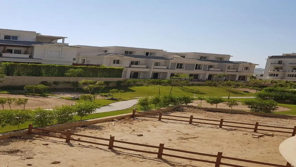 Unique Investment Opportunity in Villa at Mountain View October Park