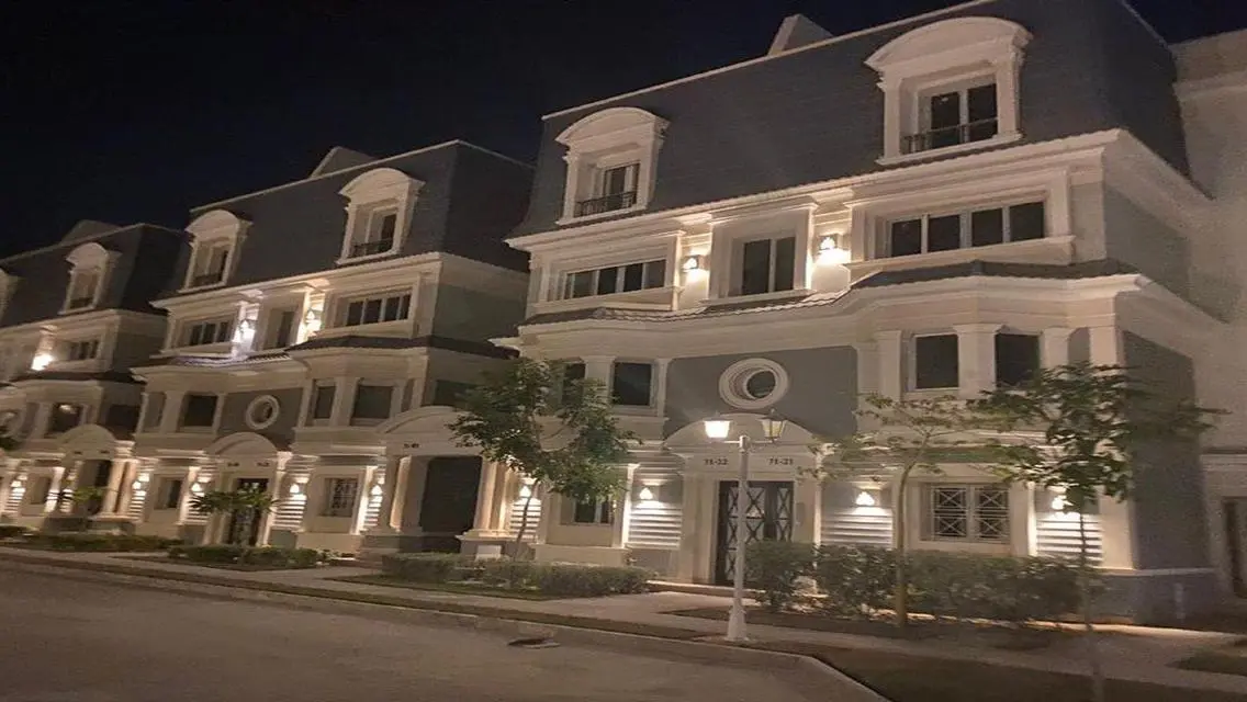 Unique Investment Opportunity in Villa at Mountain View October Park