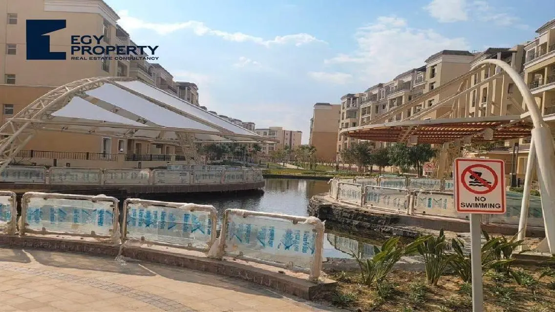 شقة فاخرة في سراي - ٣ غرف نوم مع إطلالة رائعة