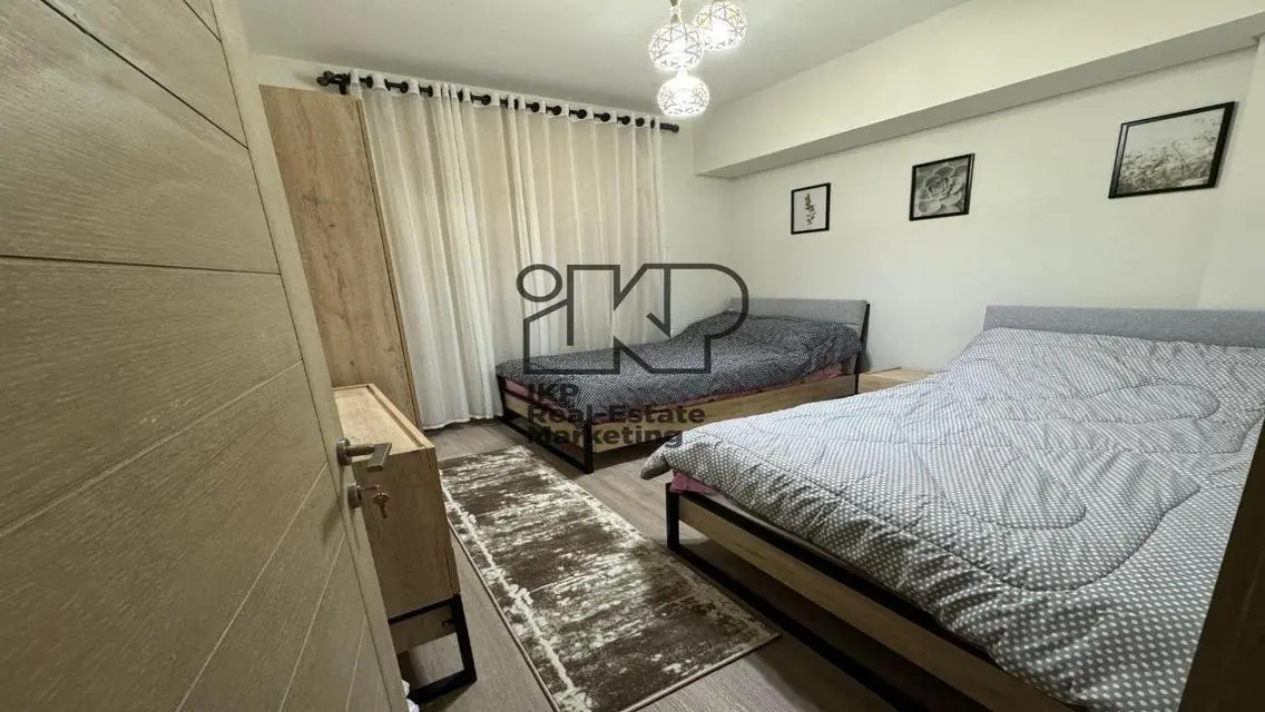 Luxury Apartment for Sale with Main Landmark View
