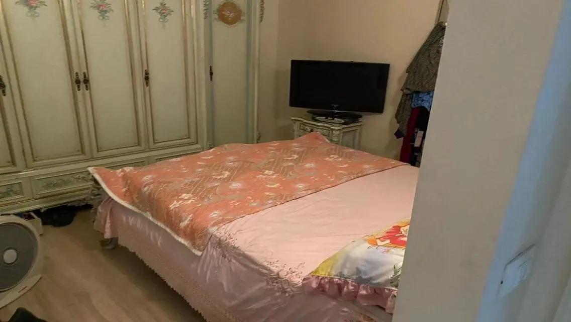 شقة حديثة للإيجار في مجمع سوان ليك