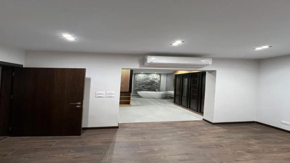 Luxury 236 Sqm Apartment with Pool and Scenic Views