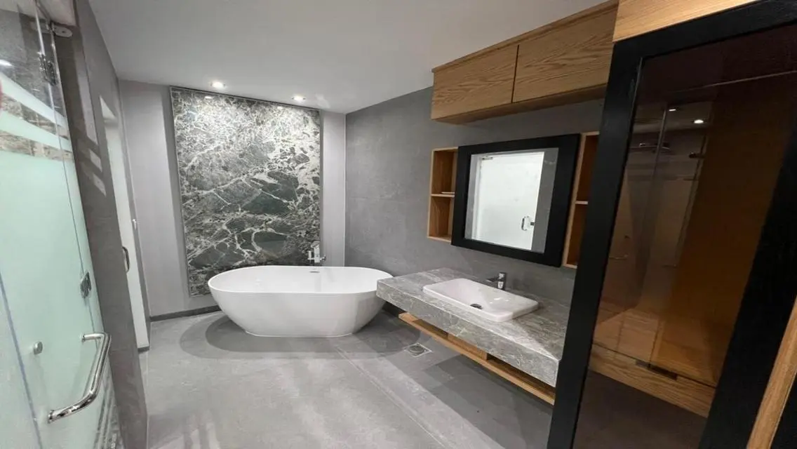 Luxury 236 Sqm Apartment with Pool and Scenic Views