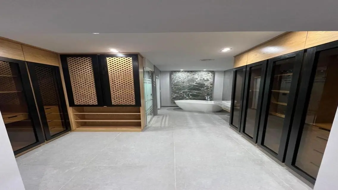 Luxury 236 Sqm Apartment with Pool and Scenic Views