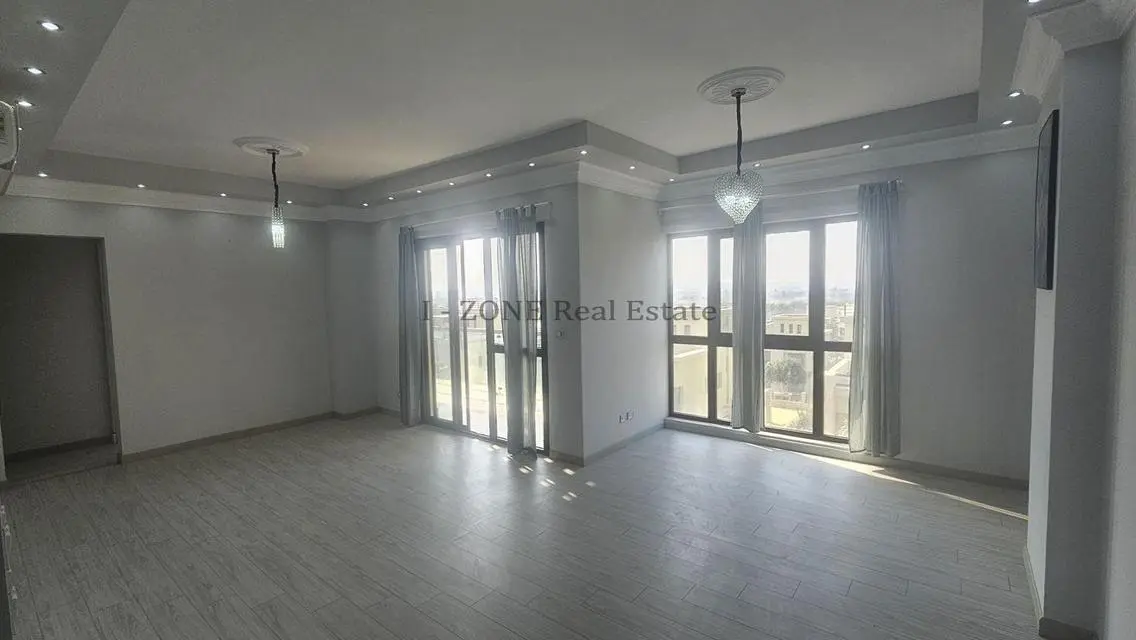 Sky Condos Apartment in I Zone