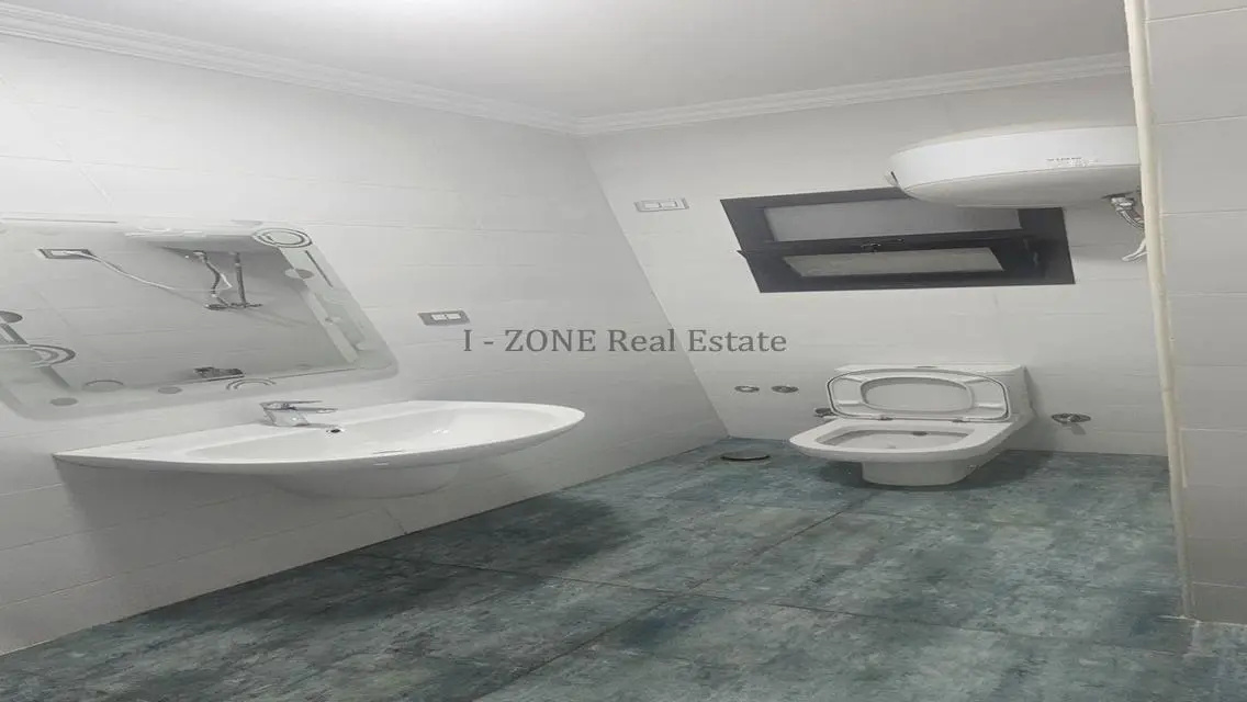 Sky Condos Apartment in I Zone
