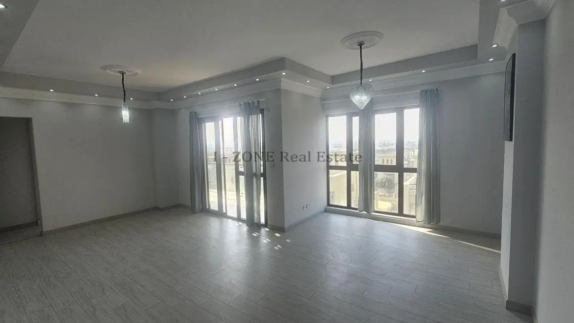 Sky Condos Apartment in I Zone
