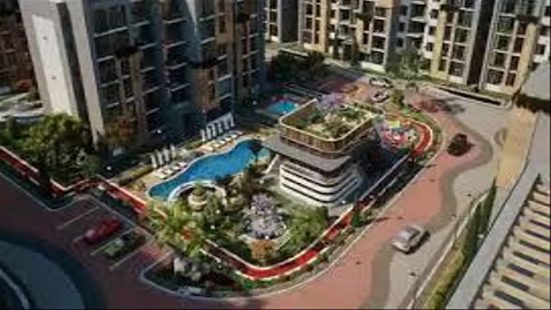 شقة فاخرة للبيع بحديقة خاصة