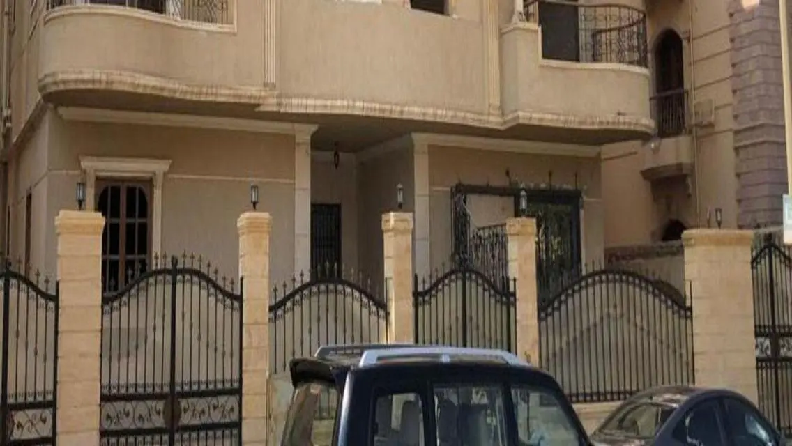 شقة رائعة بمساحة 300 متر