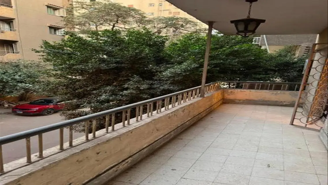 فيلا فاخرة بـ 8,000,000 جنيه مصري مع حديقة خاصة وغرفة خادمة