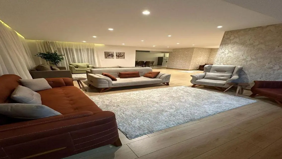 Luxury Villa in Beverly Hills