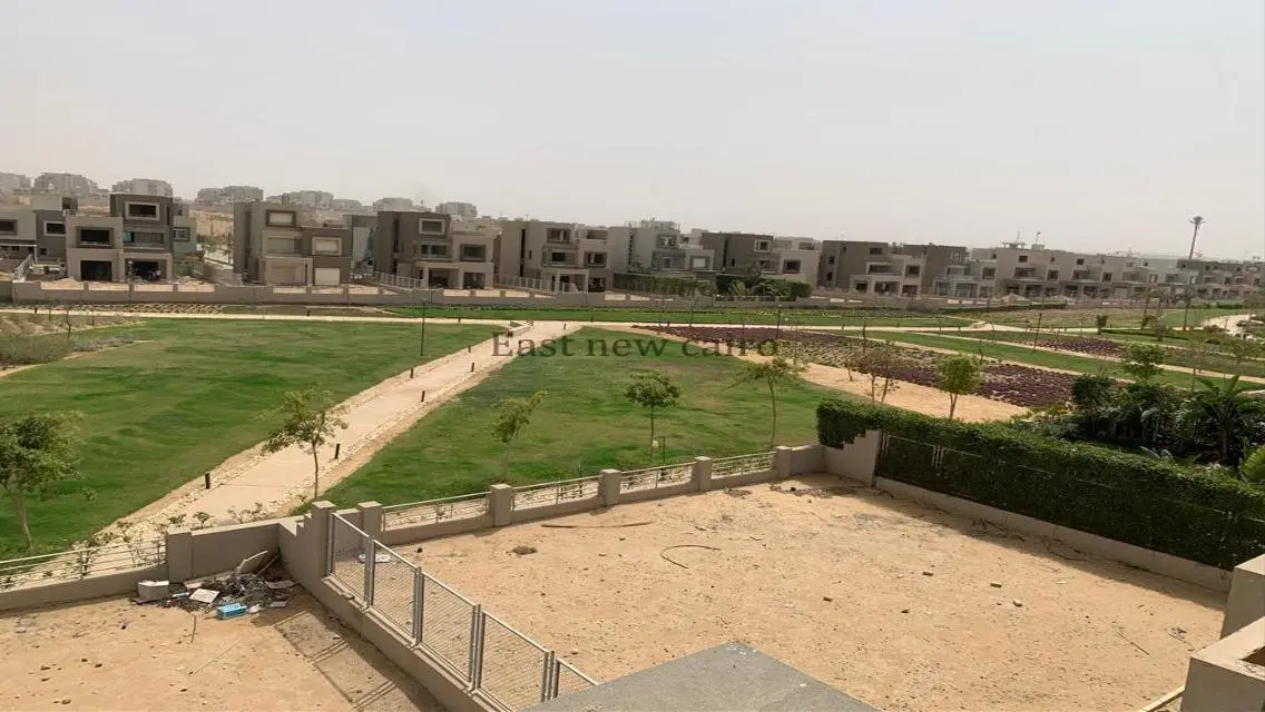 عقار فاخر في PK2 مع ميزات مذهلة