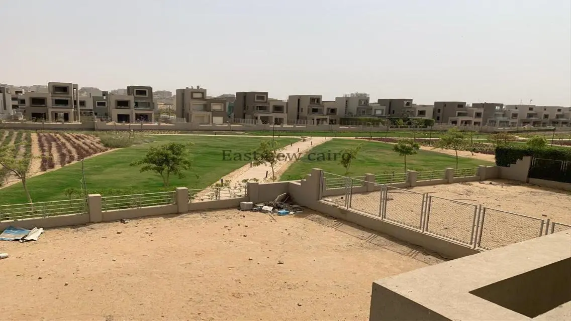 عقار فاخر في PK2 مع ميزات مذهلة