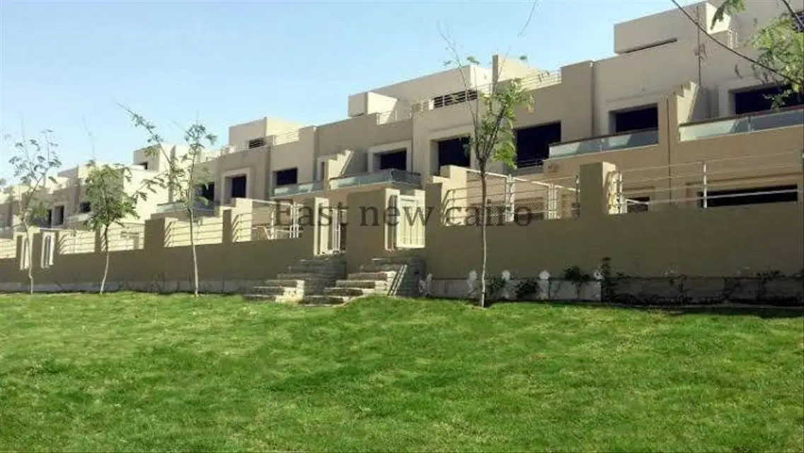 عقار فاخر في PK2 مع ميزات مذهلة