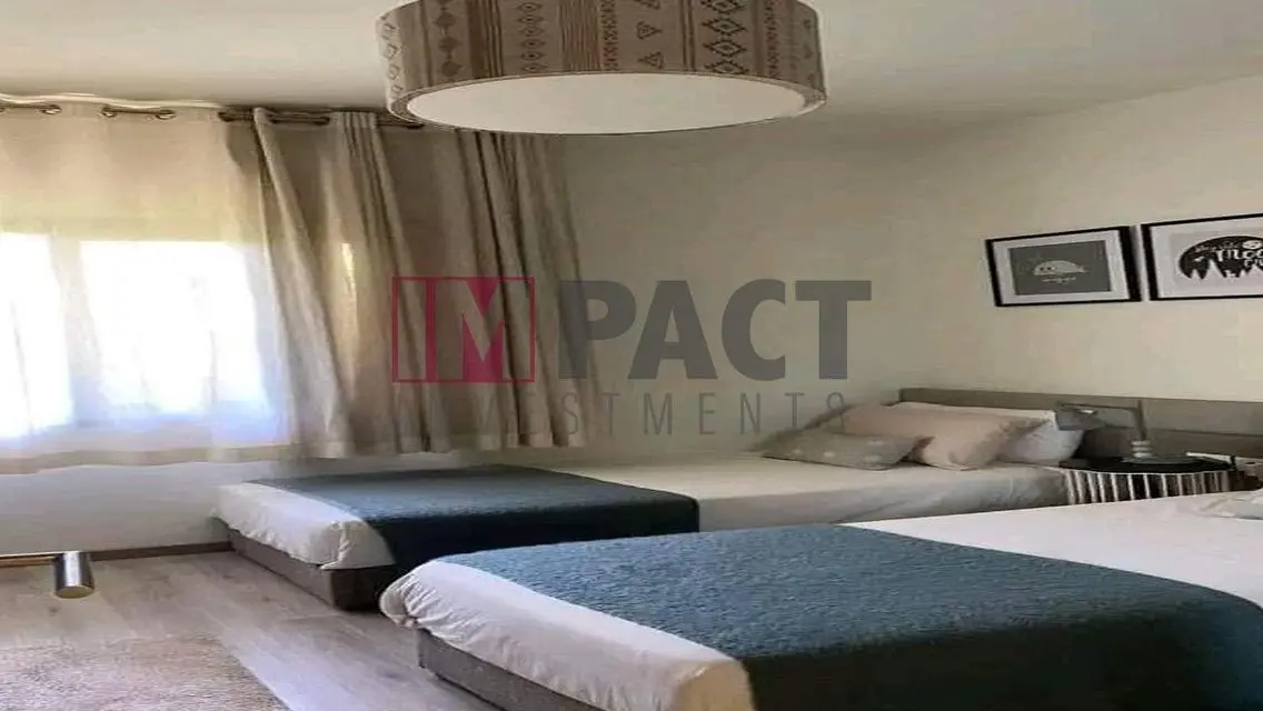 فيلا فاخرة مع مسبح خاص وحديقة
