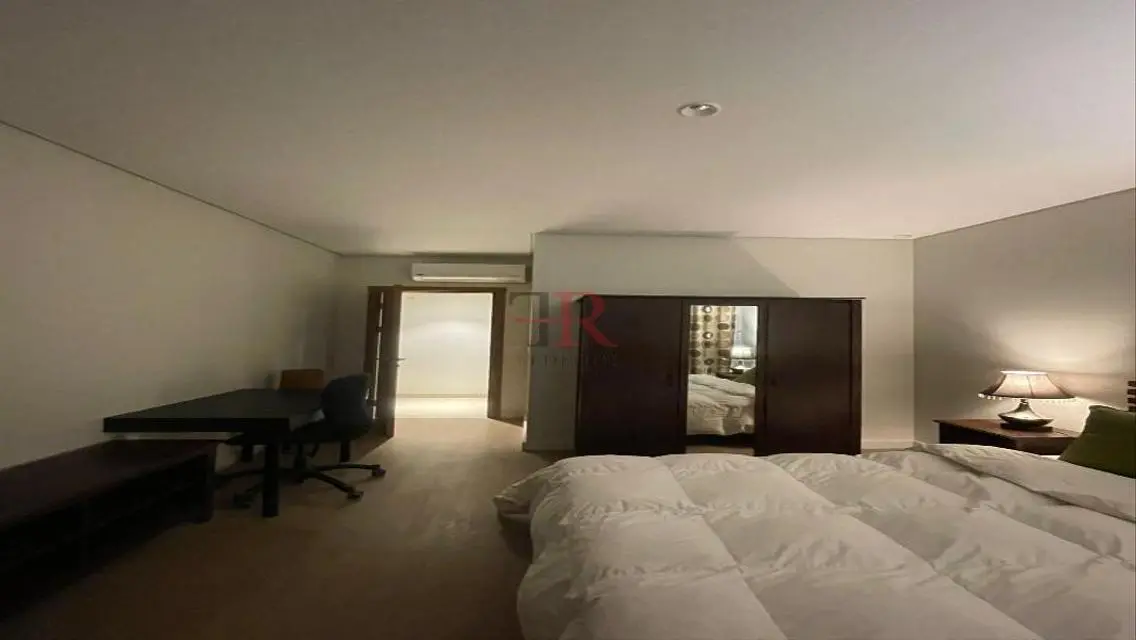 Lake View Apartment for Sale at a Great Price