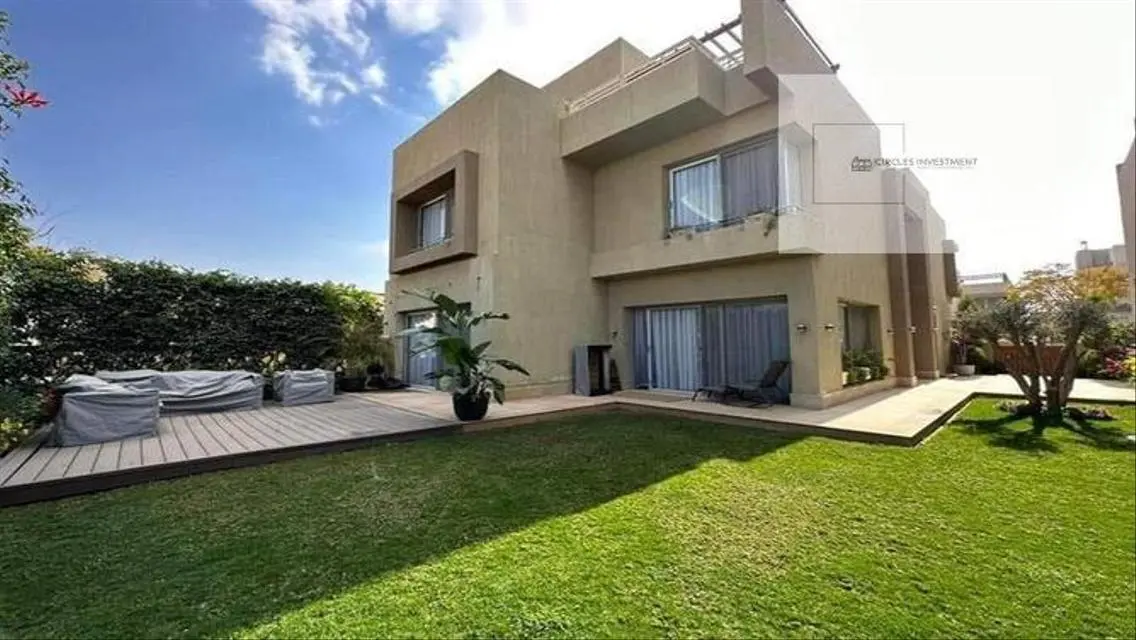 Investment Opportunity in Sheikh Zayed - Luxurious Villa for Sale