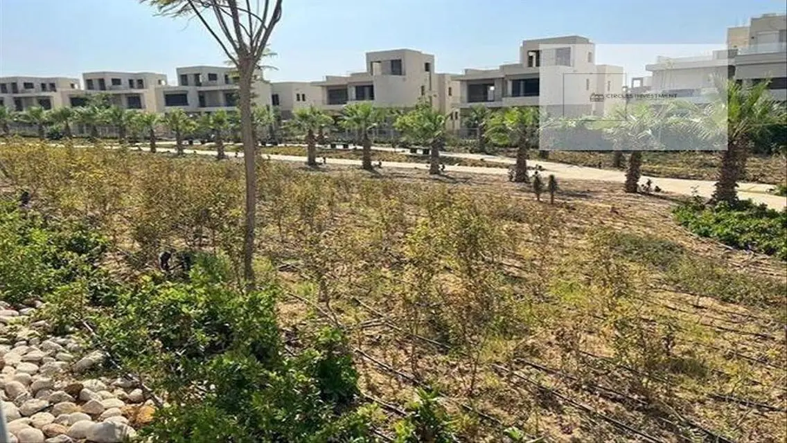 Investment Opportunity in Sheikh Zayed - Luxurious Villa for Sale