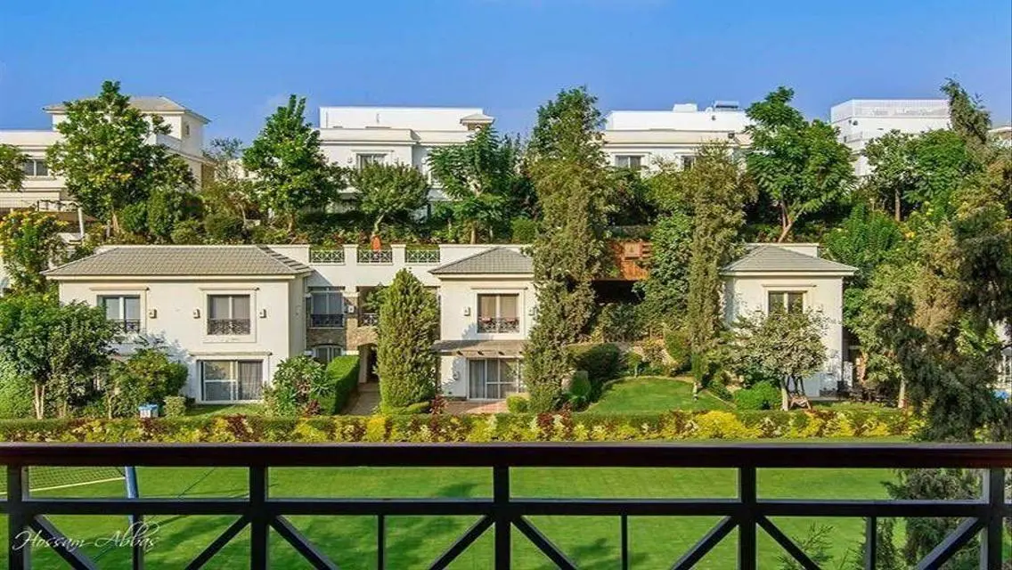 Luxury Villa with Private Garden and Pool