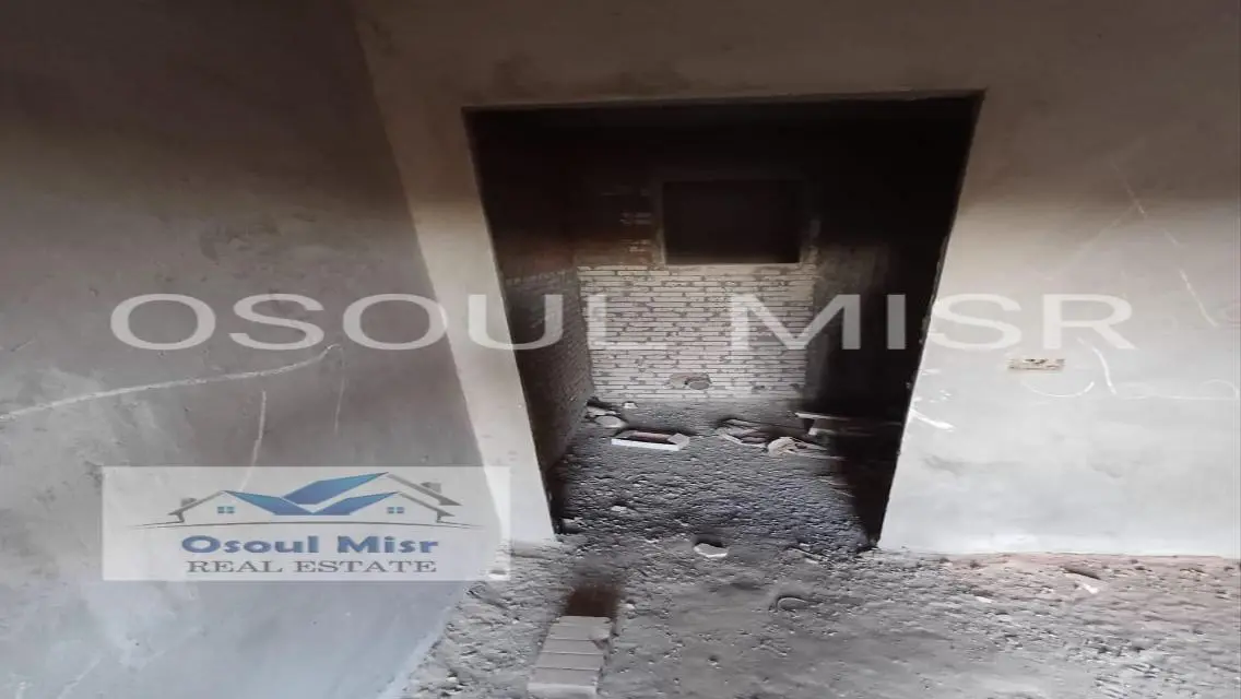 Luxury Apartment for Rent with Balcony and Covered Parking