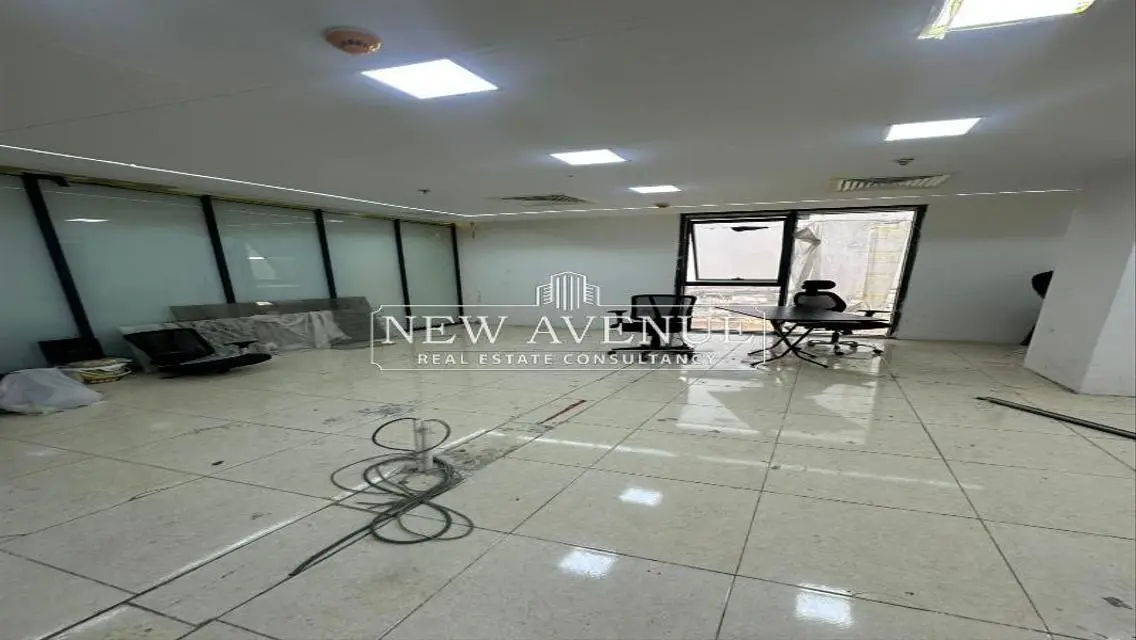 Modern Office Space of 130 sqm with Full Amenities for Sale