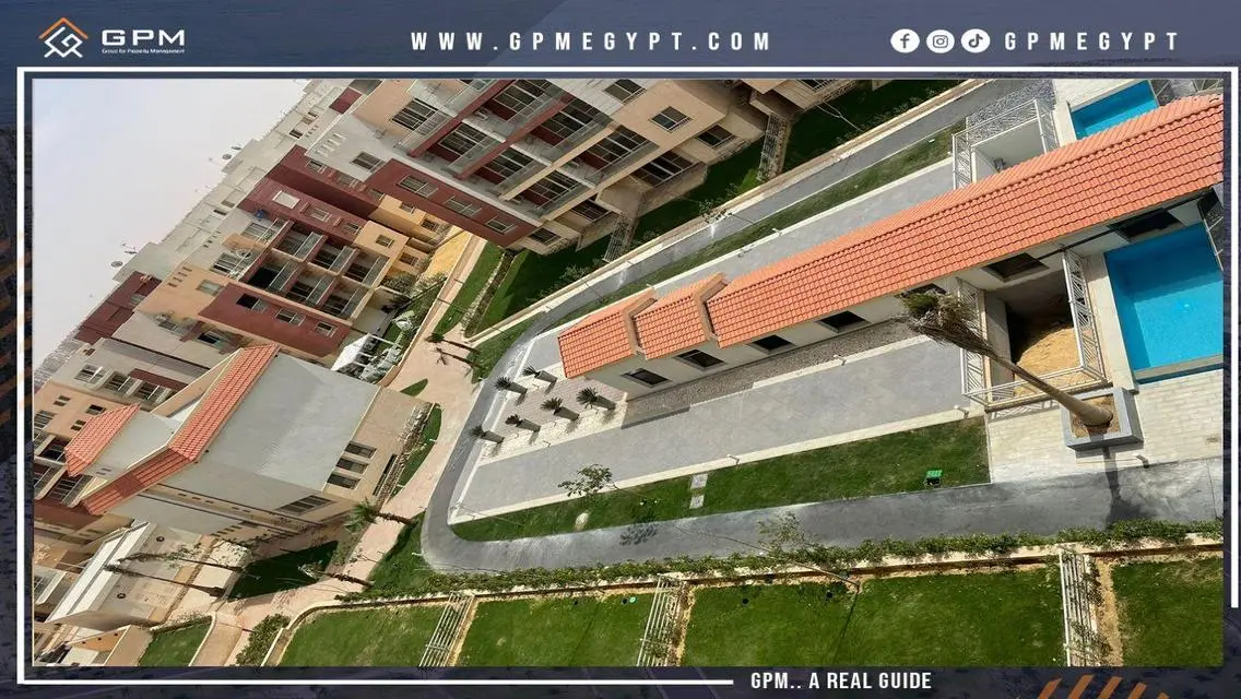 Luxury Apartment with Lake View and Shared Amenities