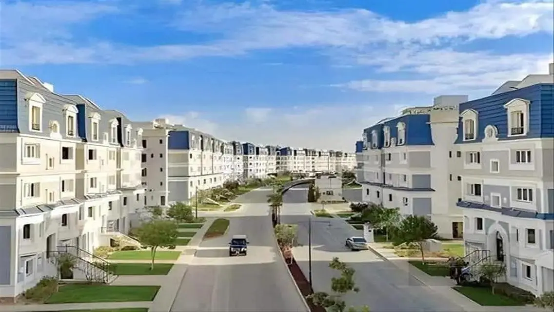 شقة رائعة مع شرفة ومواتير في iCity 7