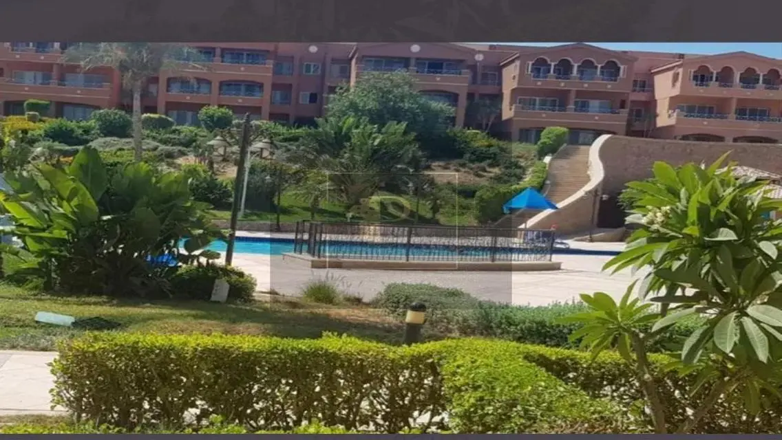 شقة فاخرة للبيع بمساحة 350 متر في قلب المدينة