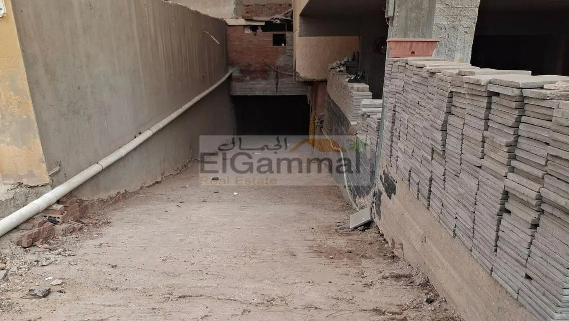 فيلا فاخرة بمساحة شاسعة وبتشطيبات حديثة