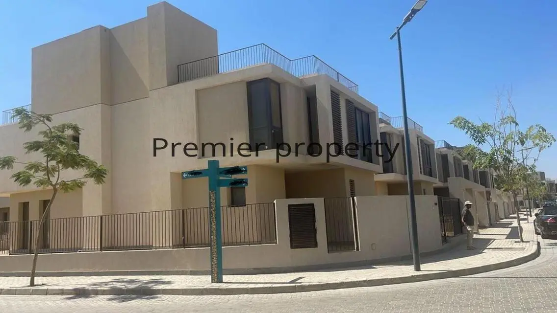 Luxury Apartment with Garden and Security Guard
