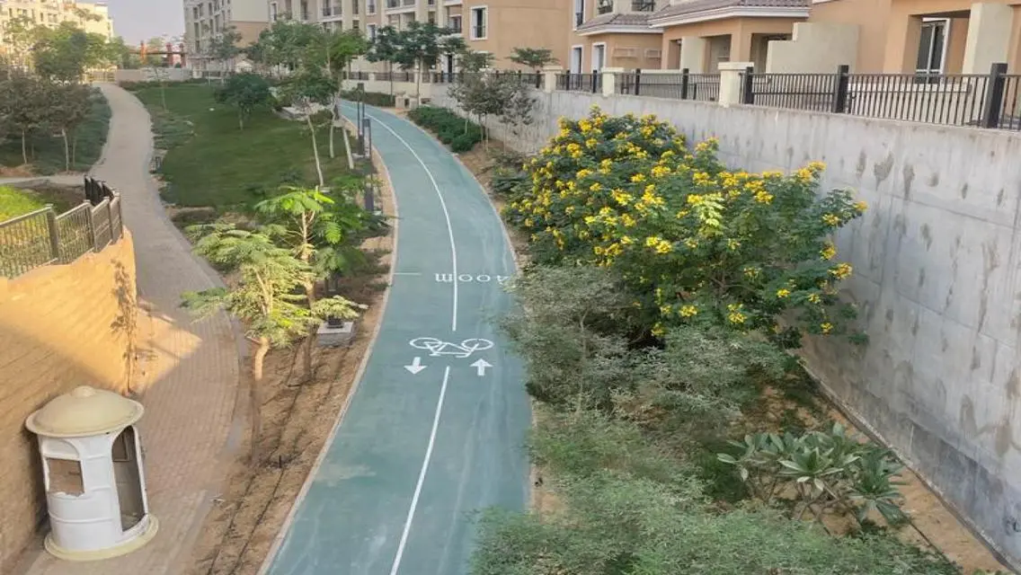 شقة فاخرة 3 غرف نوم في ساري مع خدمات متميزة