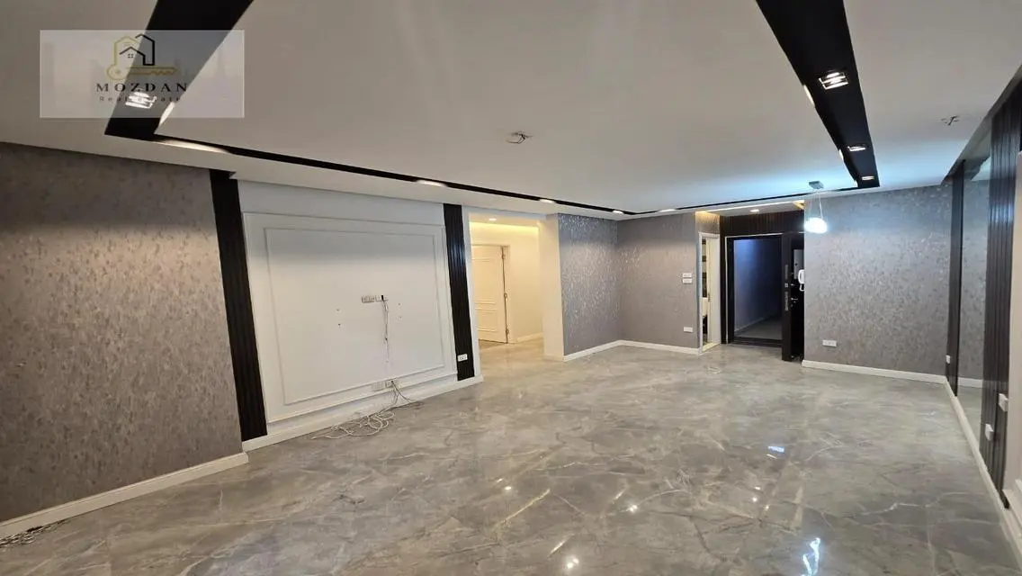 Luxury Apartment for Sale in Zahraa - Maadi Next to Carrefour