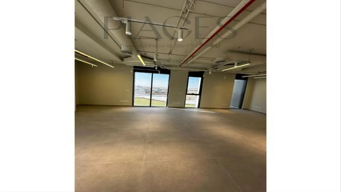 Luxury Apartment at Hyde Park 135