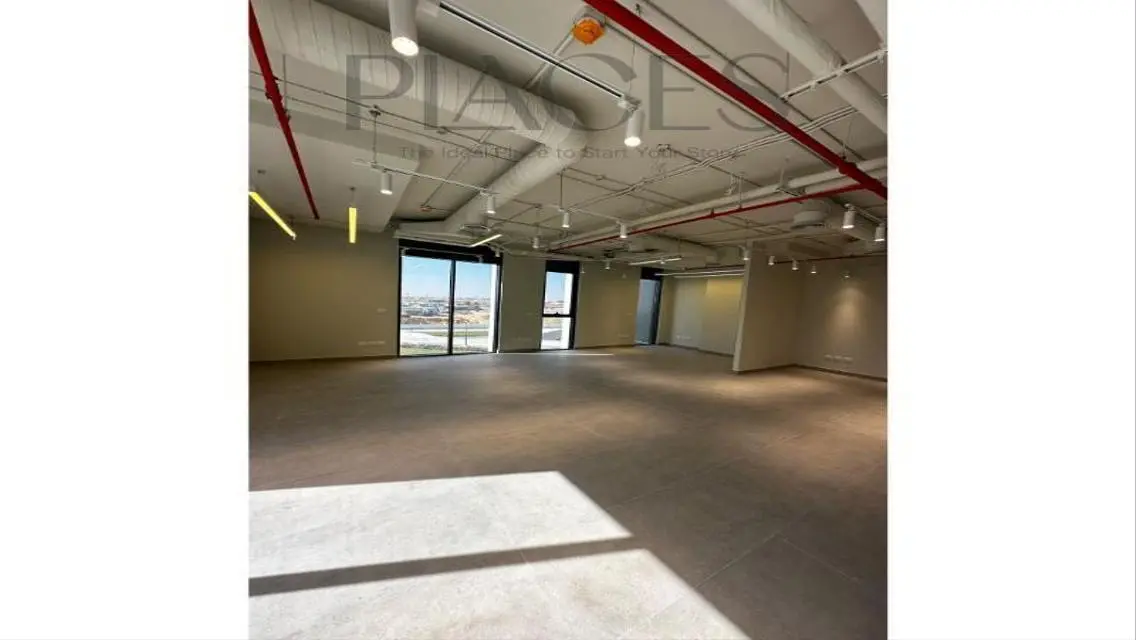 Luxury Apartment at Hyde Park 135