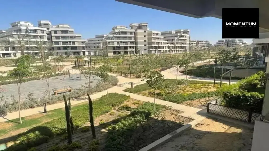 Luxury Apartment for Sale with Stunning Lake View