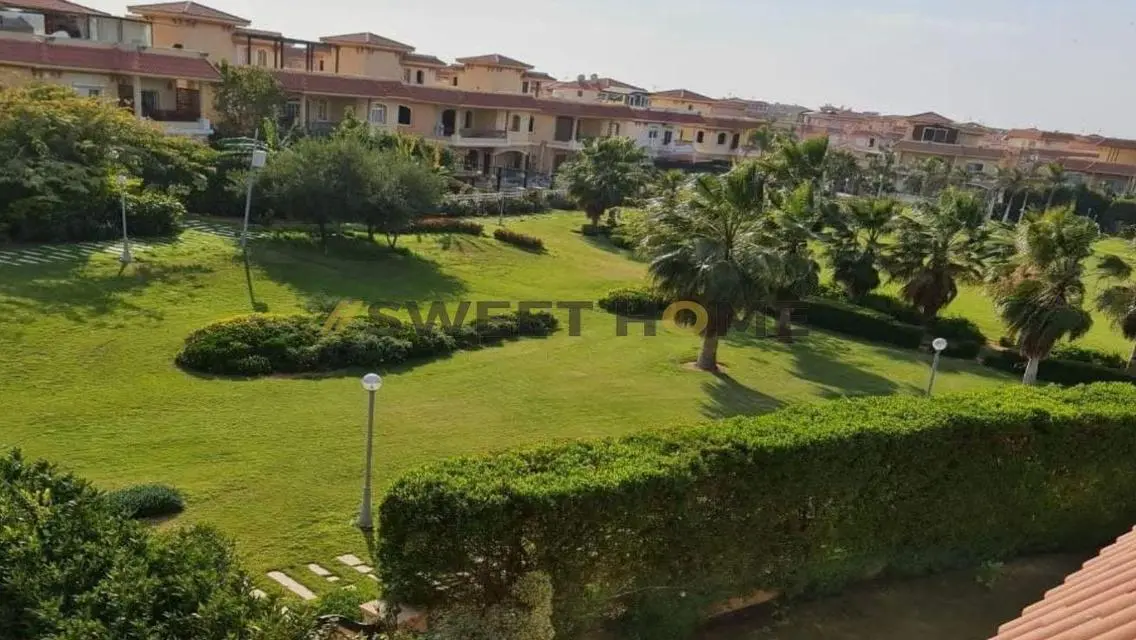 Luxurious 450 sqm Apartment for Sale in Prime Location