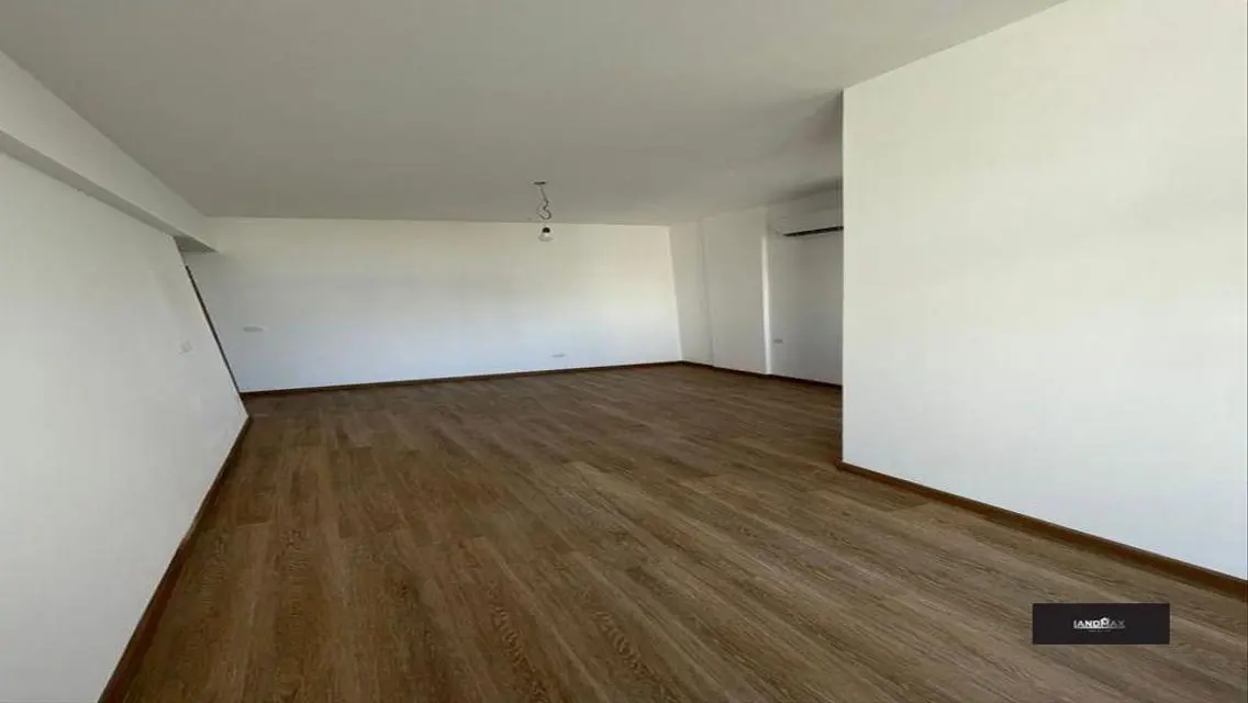 Luxury Apartment for Rent at 35,000 EGP - 3 Bedrooms