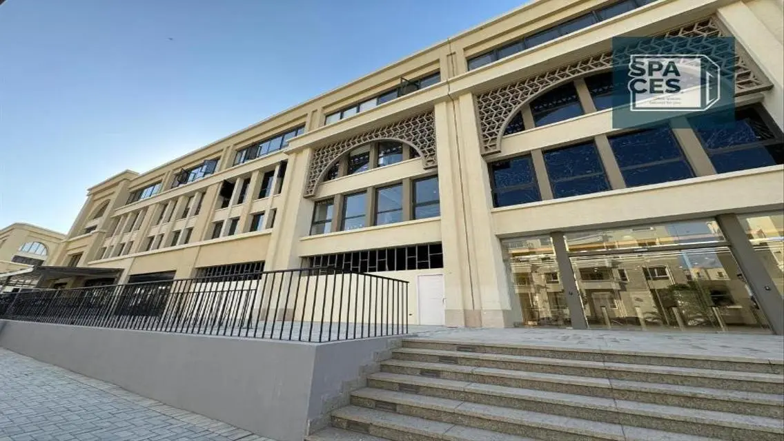 شقة فاخرة بمساحة 400 متر للإيجار