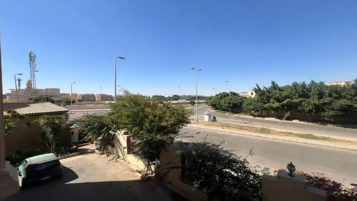 شقة فاخرة في حديقة 8 - الأشرفية - القاهرة الجديدة