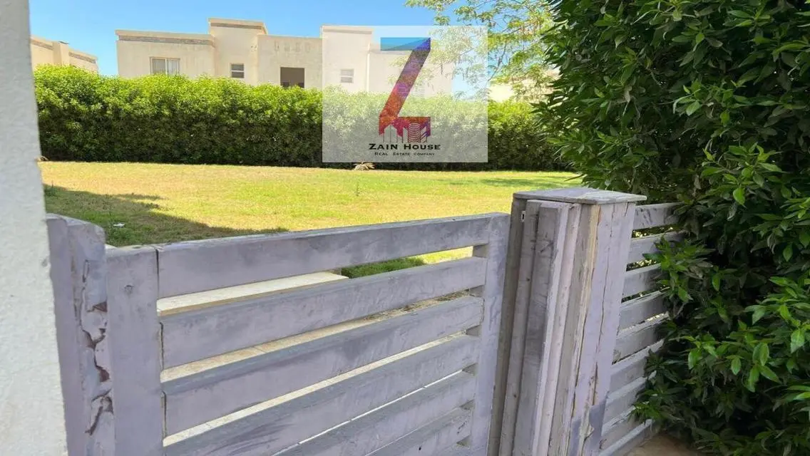 Luxurious Apartment with Spacious Layout in Prime Location