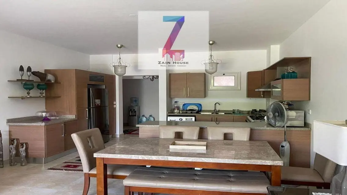 Luxurious Apartment with Spacious Layout in Prime Location