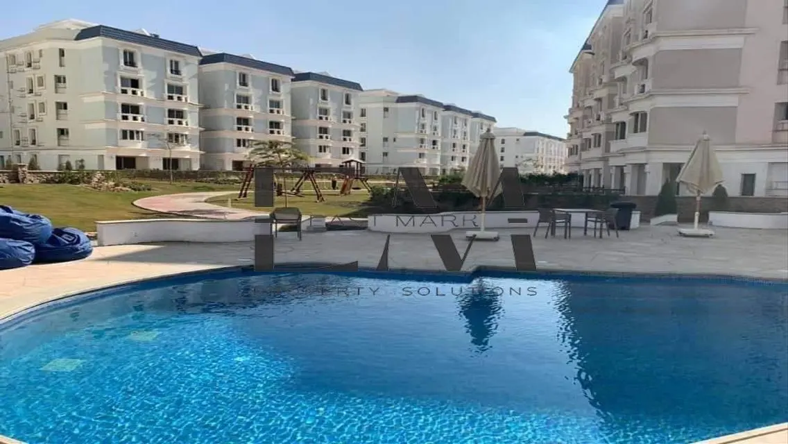 Luxury Apartment with Private Garden and Complete Amenities