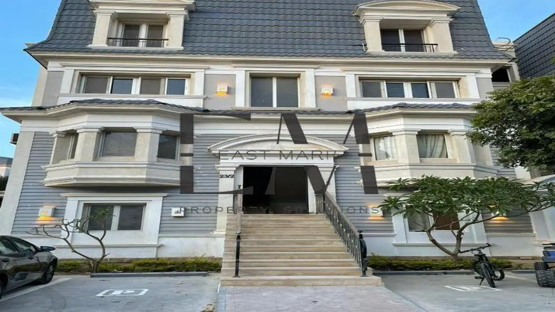 Luxury Apartment with Private Garden and Complete Amenities