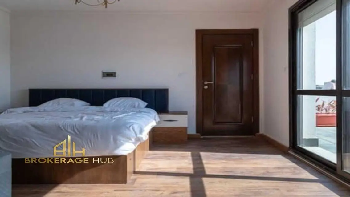 Spacious Apartment with 2000 Meter Space for 45000