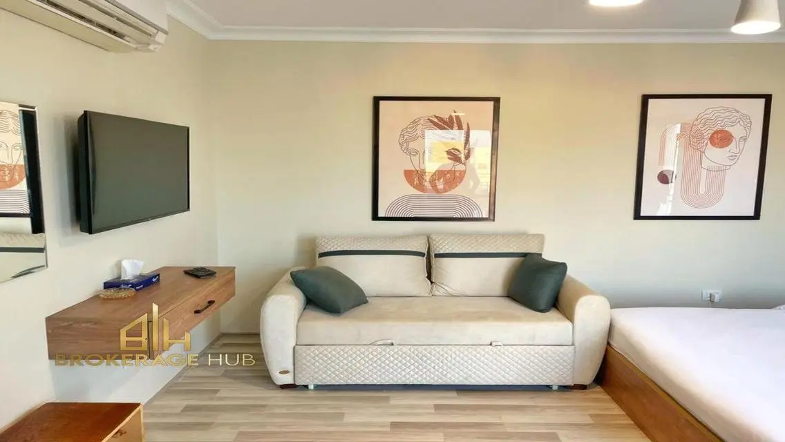 Spacious Apartment with 2000 Meter Space for 45000