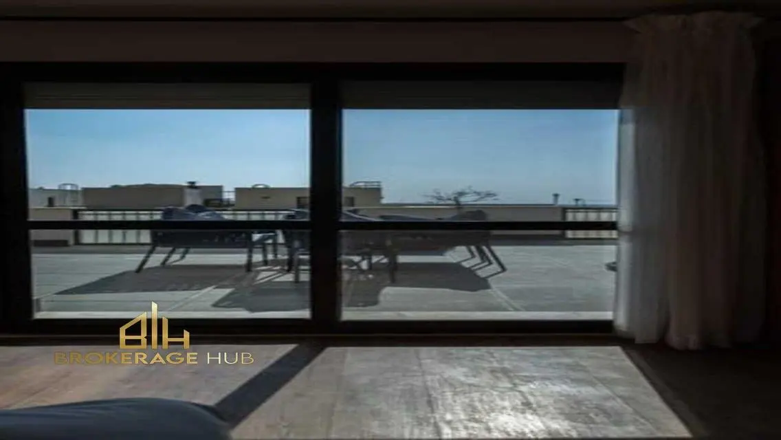 Spacious Apartment with 2000 Meter Space for 45000