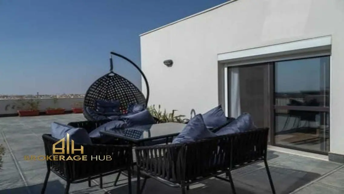 Spacious Apartment with 2000 Meter Space for 45000
