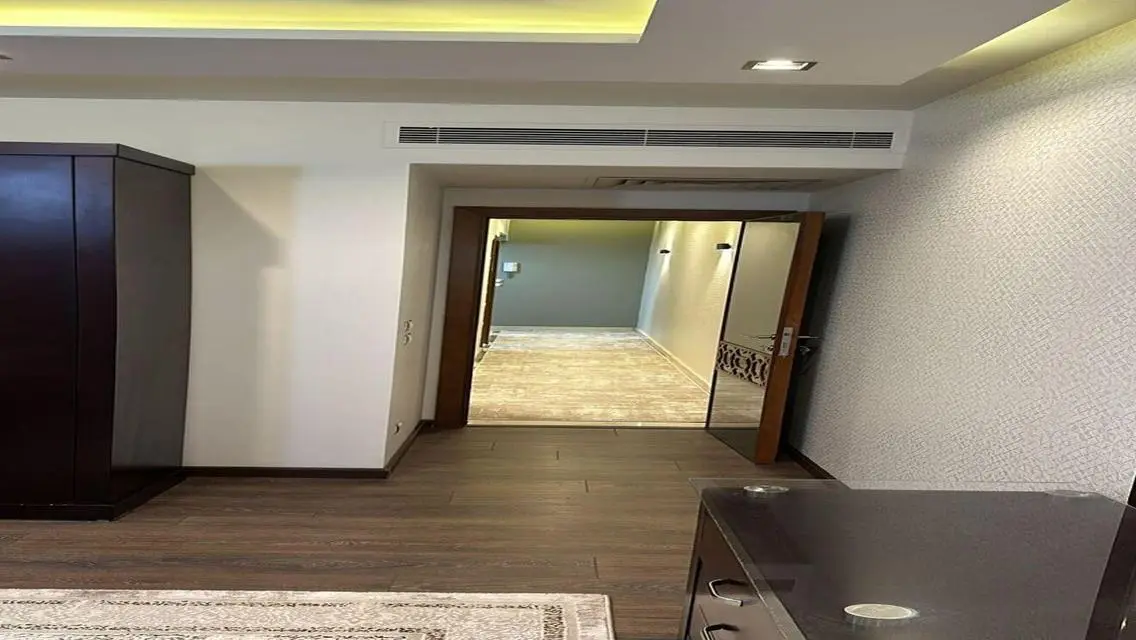 Luxurious 140 Sq. Meter Unit in Up City